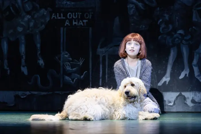 Stephanie-McNamara-and-Sandy-in-ANNIE-c-Daniel-Boud